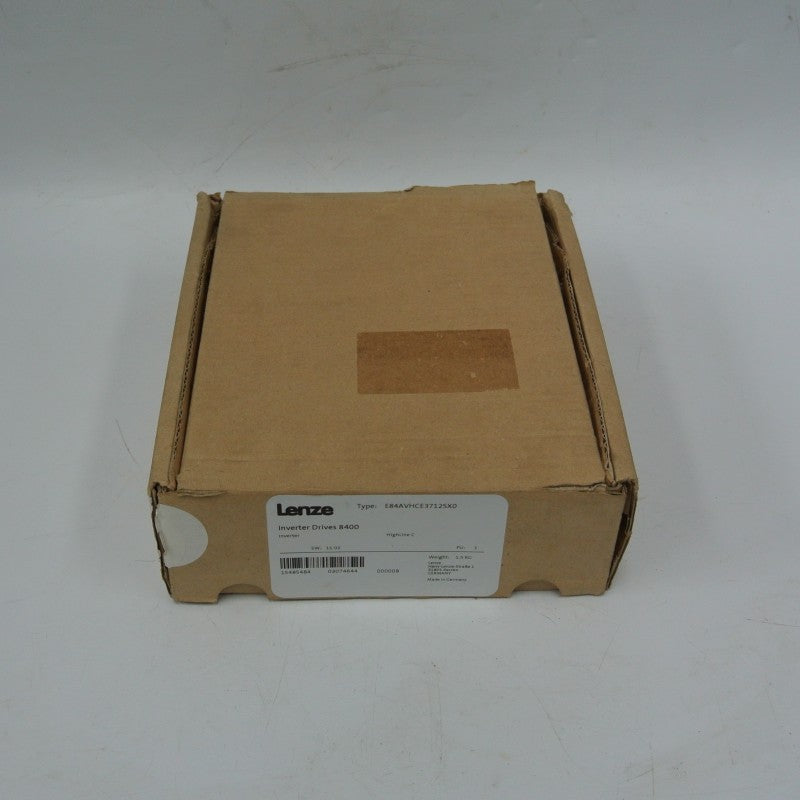 Lenze E84AVHCE3712SX0 Inverter Drives Input 230/240V 370W