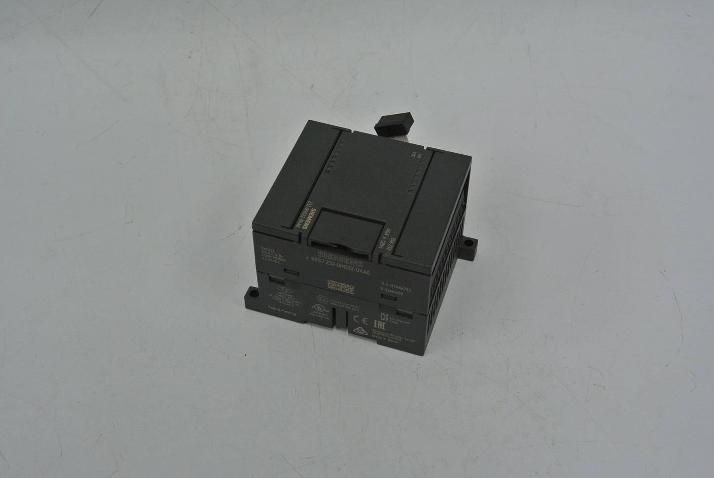 Siemens 6ES7232-0HD22-0XA0 Analog Output Module - Pulingma Automation