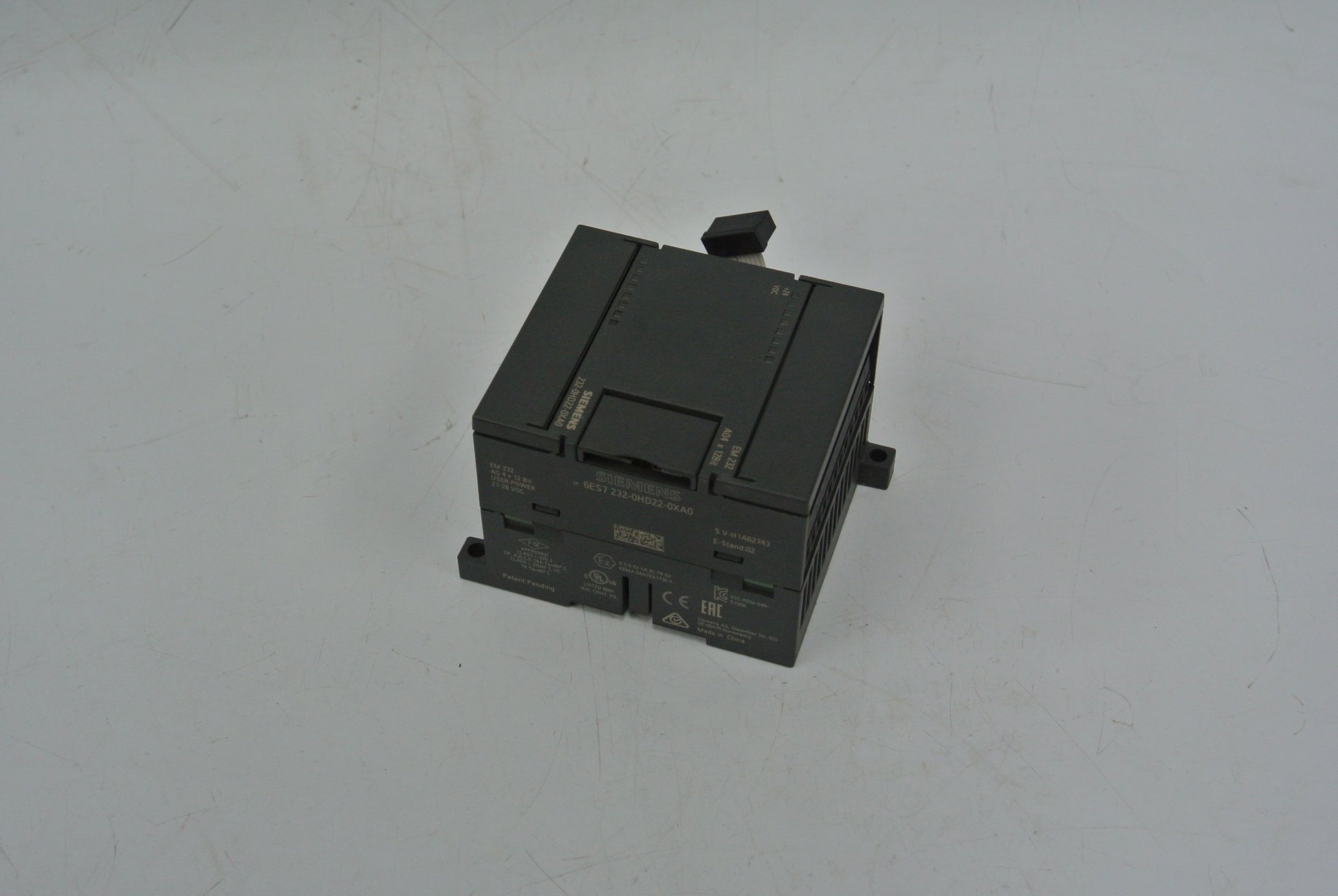 Siemens 6ES7232-0HD22-0XA0 Analog Output Module - Pulingma Automation