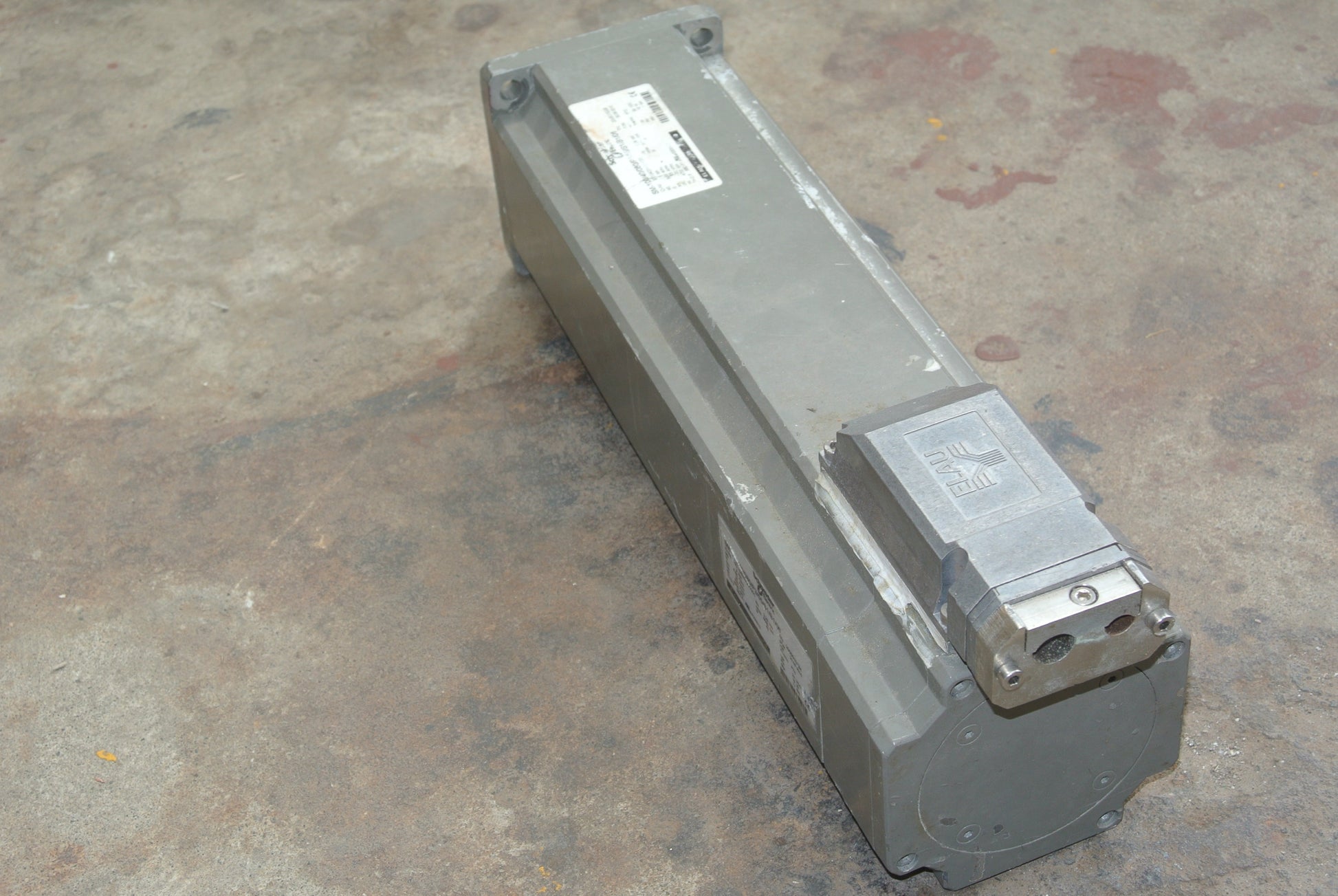 Schneider SM-100/40/080/P3/55/S1/B1/06 Servo Motor - Pulingma Automation