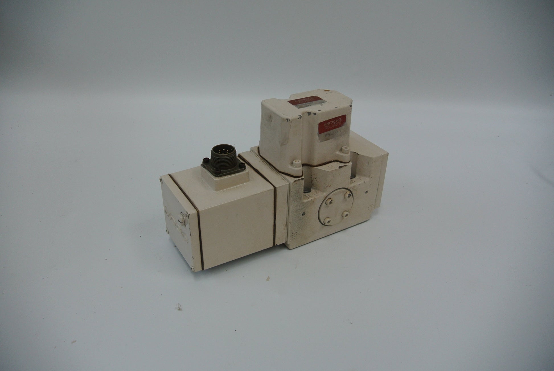 MOOG J661-040A Hydraulic Servo Valve - Pulingma Automation