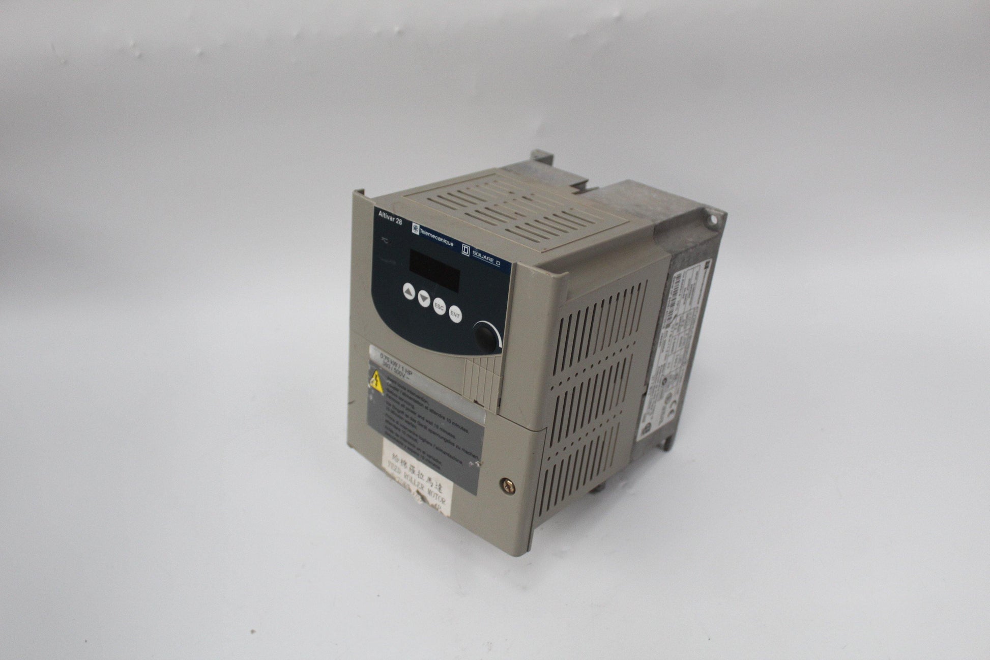 Used Schneider Telemecanique Altivar 28 Inverter 0.75kw ATV28HU18N4S303 - Pulingma Automation