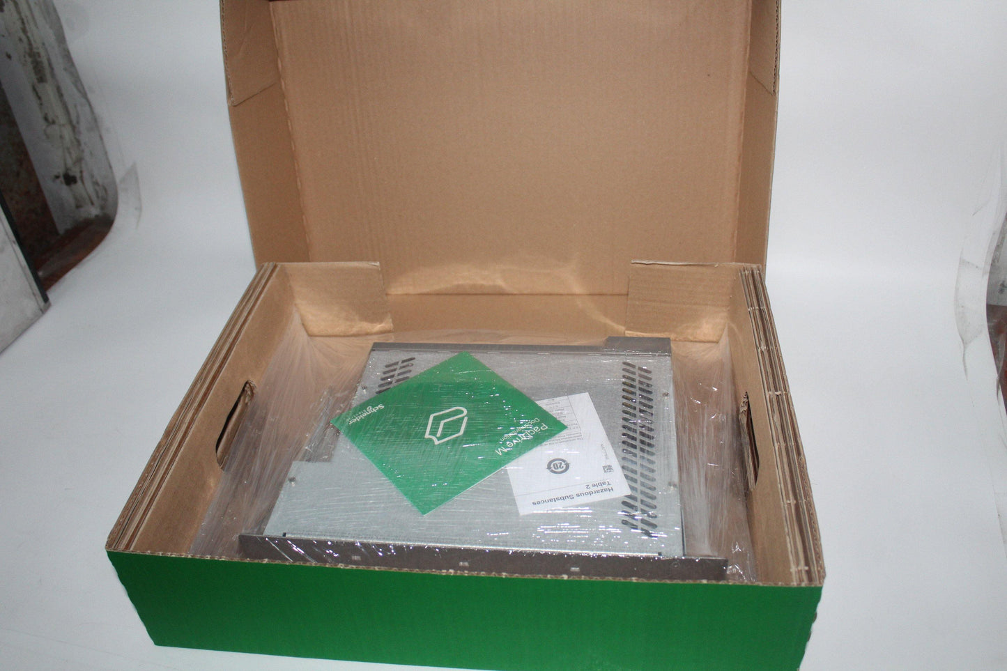 New Original Schneider PacDrive Max-4/11/03/128/99/1/1/00 - Pulingma Automation