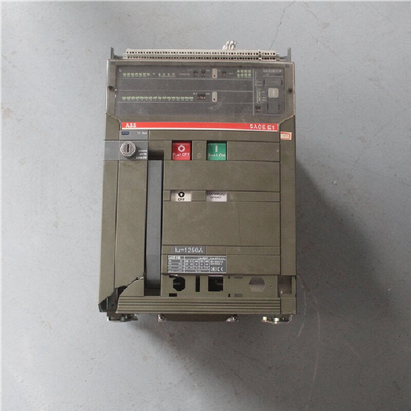 ABB SACE E1B Circuit Breaker With ABB sace PR121/P Solid State Programmer LSI