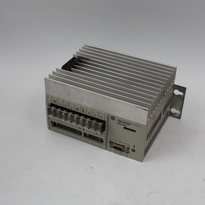 Allen Bradley 1398-DDM-019 Ultra 100 AC Servo Drive