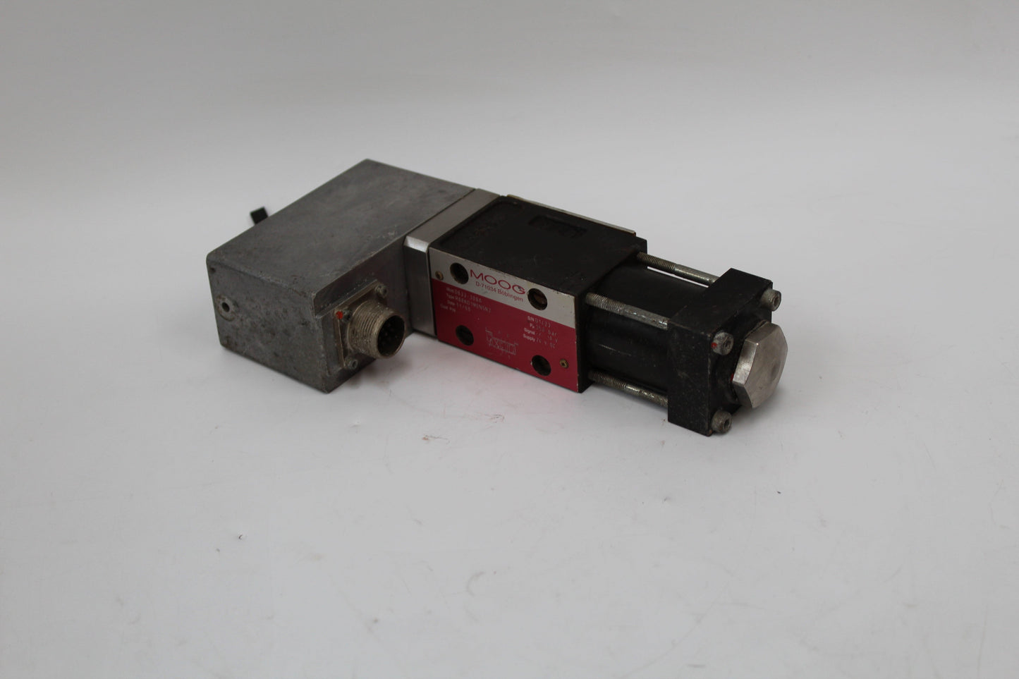 MOOG D633-308A Hydraulic Servo Valve - Pulingma Automation
