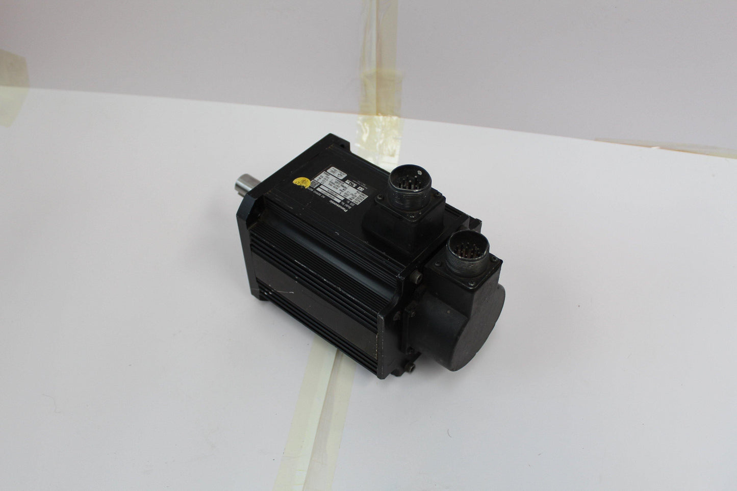Panasonic MHMA102P1H AC Servo Motor Input 200V 1kW - Pulingma Automation