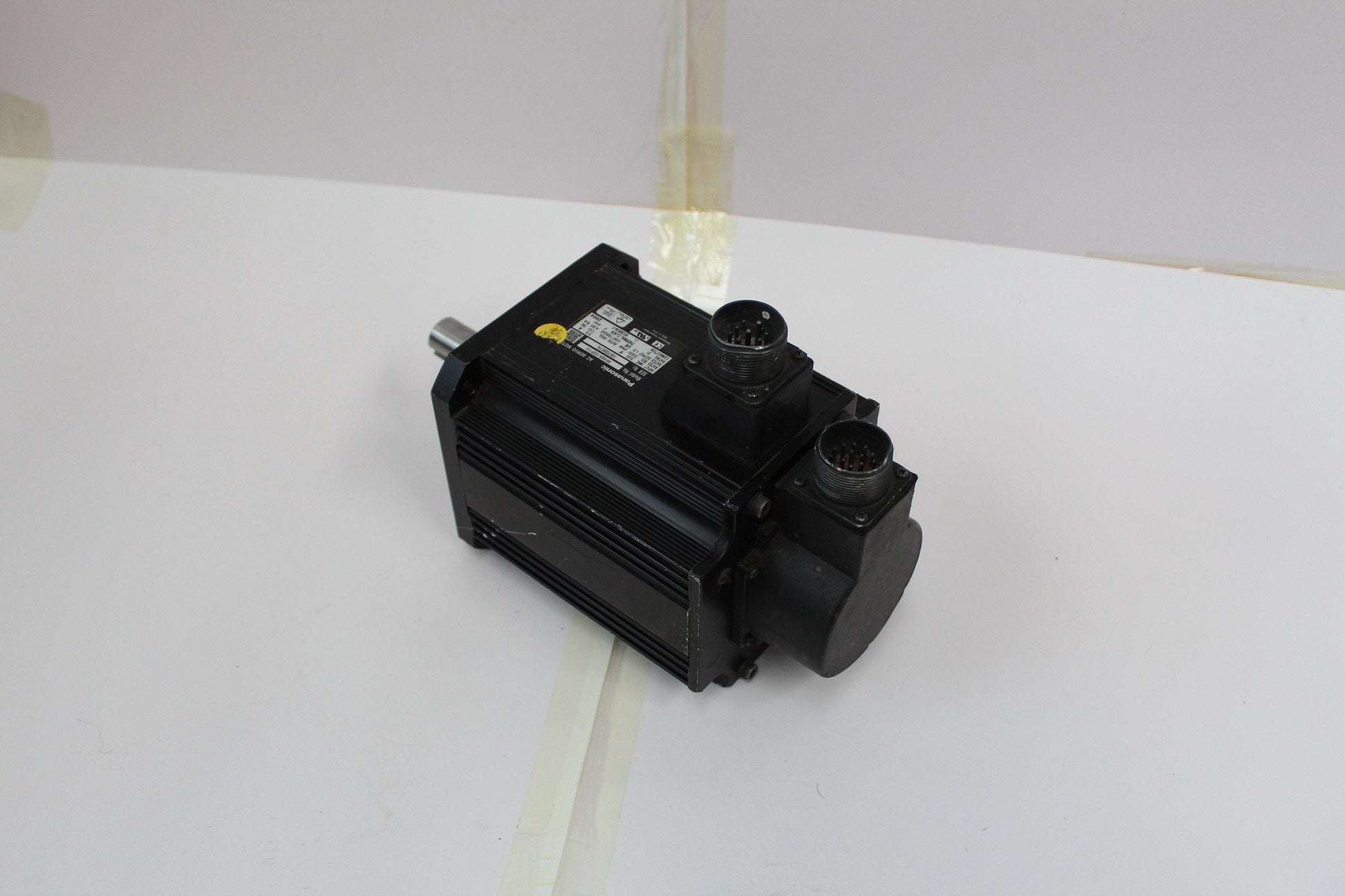 Panasonic MHMA102P1H AC Servo Motor Input 200V 1kW - Pulingma Automation