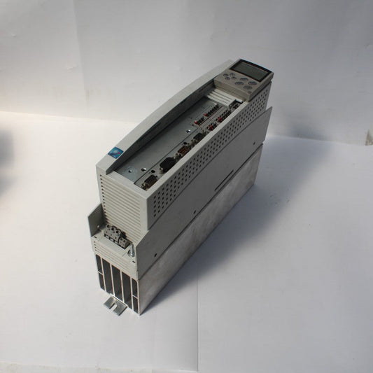 Lenze EVS9321-EP Servo Drive Input 400/480V