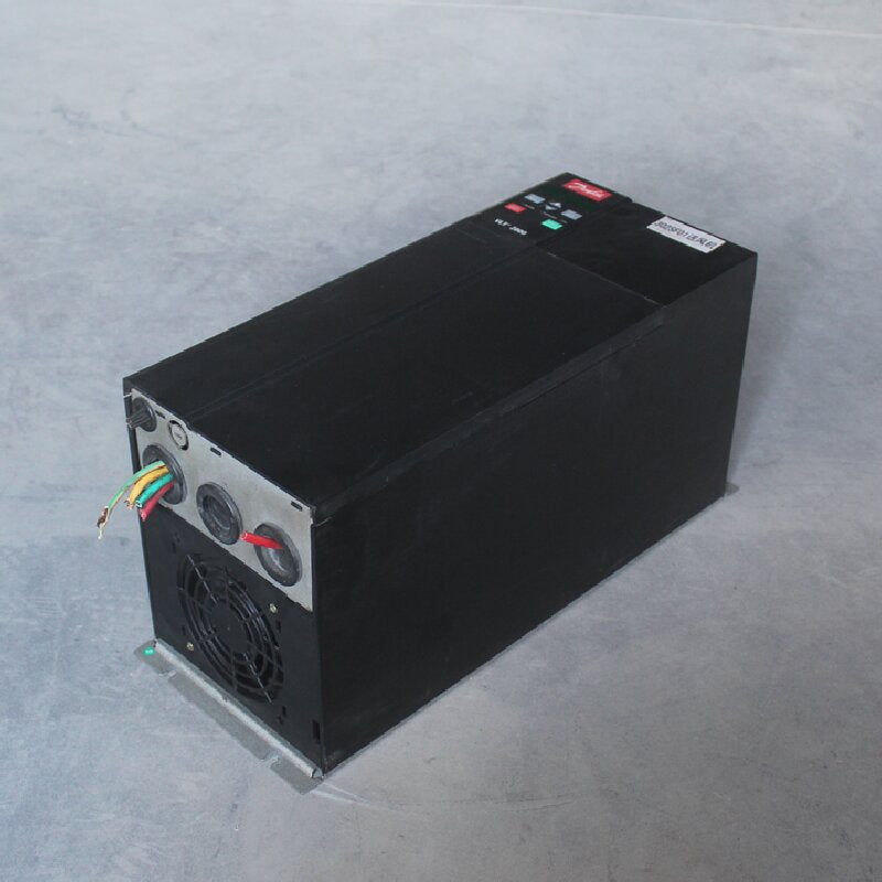 Danfoss VLT2882PT4B20STR0DBF00A00C1 Inverter 178B5035