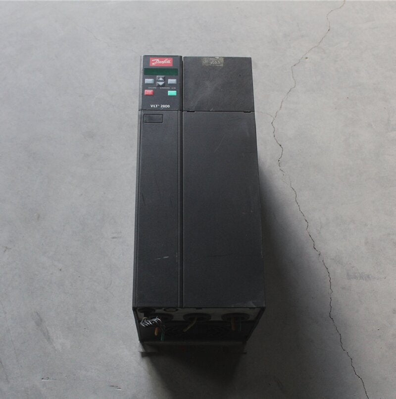 Danfoss VLT2880PT4B20STR0D0_F_A_ Inverter 195N2865