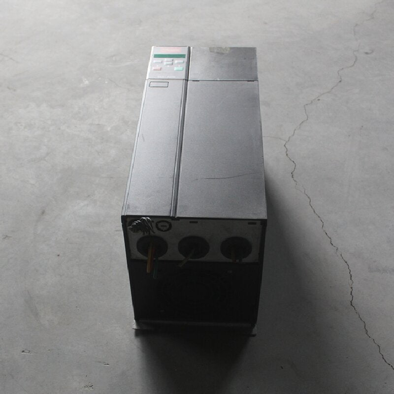 Danfoss VLT2880PT4B20STR0D0_F_A_ Inverter 195N2865