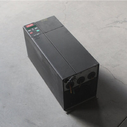 Danfoss VLT2881PT4B20STR0DBF00A00 Inverter 195N1121