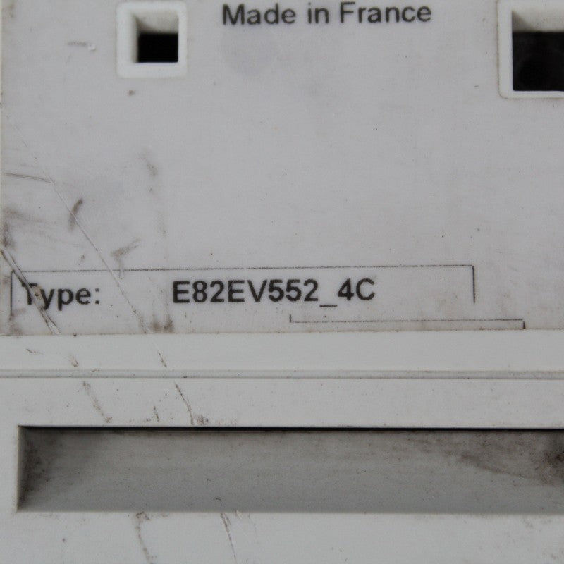 Lenze E82EV552-4C 400V/16.8A Inverter