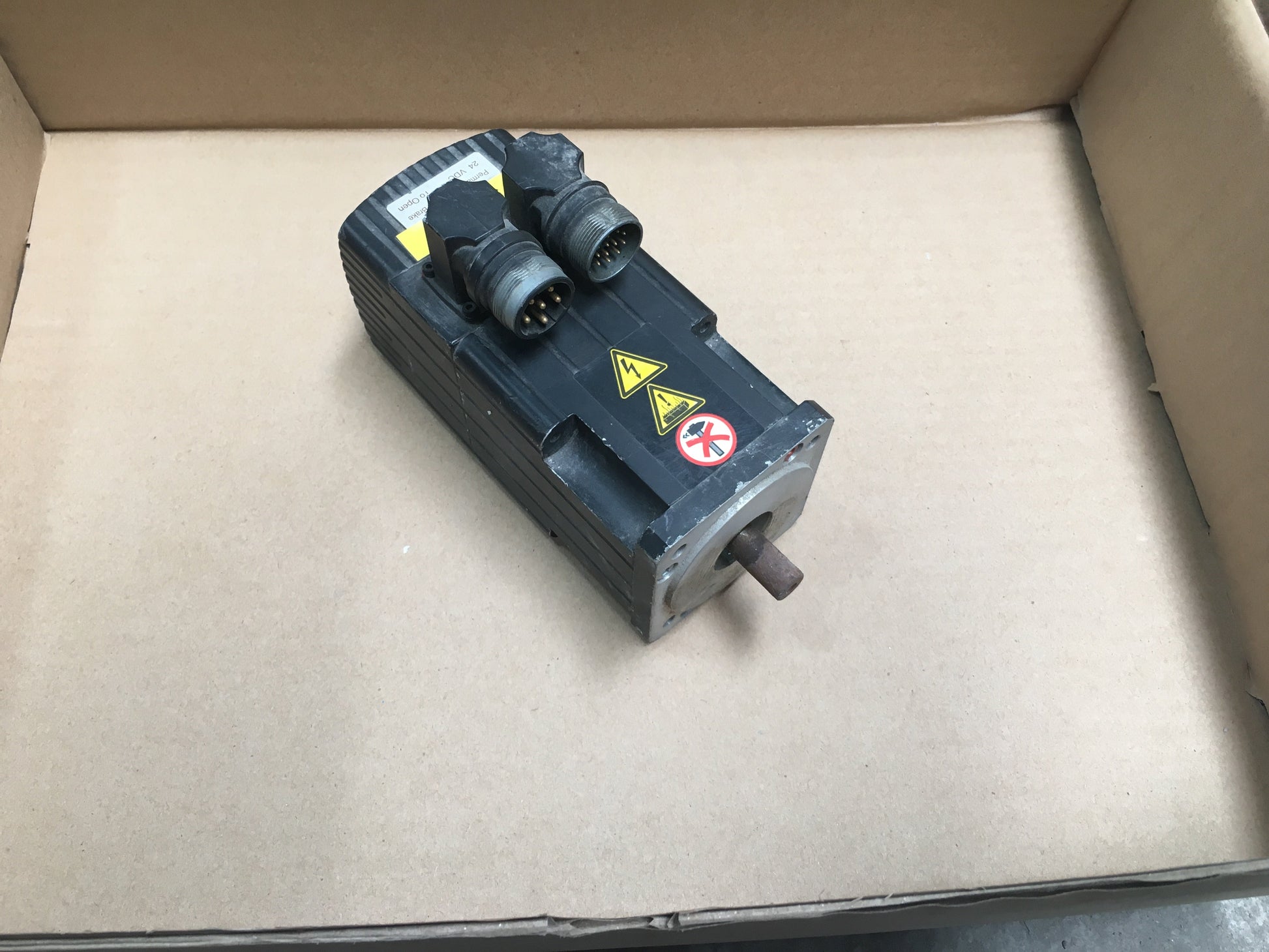MOOG G403-552 AC Servo Motor - Pulingma Automation