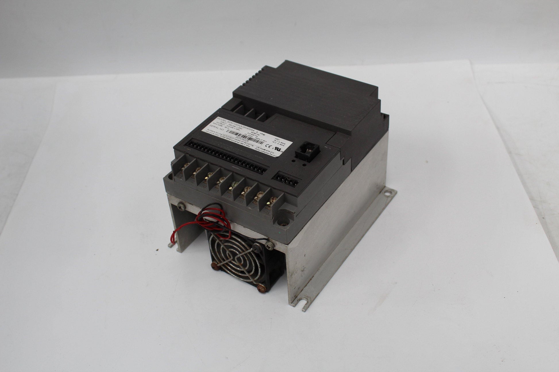Parker SDM1005DCSWC044 Inverter Input 200-240V - Pulingma Automation