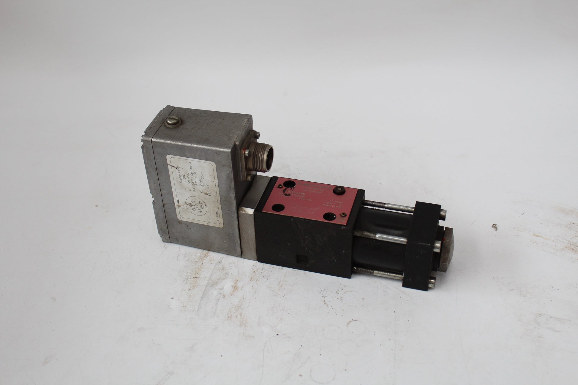 MOOG D633-519B Hydraulic Servo Valve - Pulingma Automation