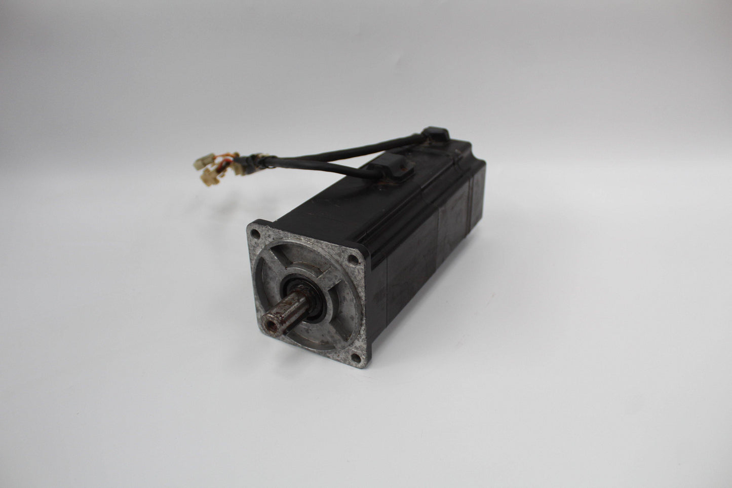 Used Sanyo AC Servo Motor P50B08100DBV00 - Pulingma Automation