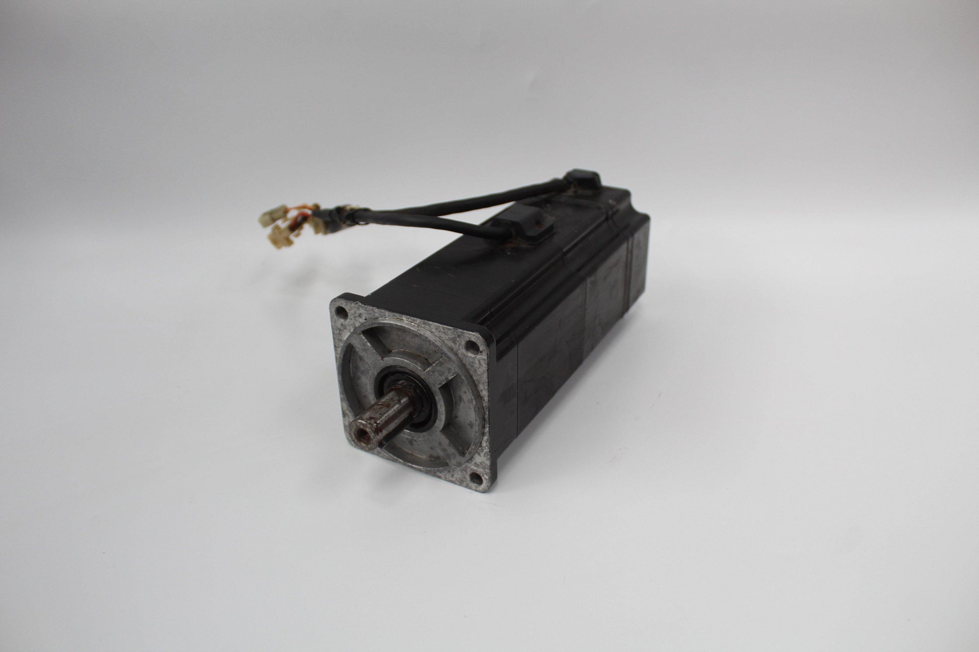 Used Sanyo AC Servo Motor P50B08100DBV00 - Pulingma Automation