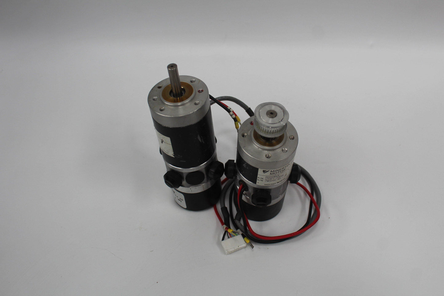 Used Yaskawa DC Servo Motor R02SAKOE UTOPI-200SE - Pulingma Automation