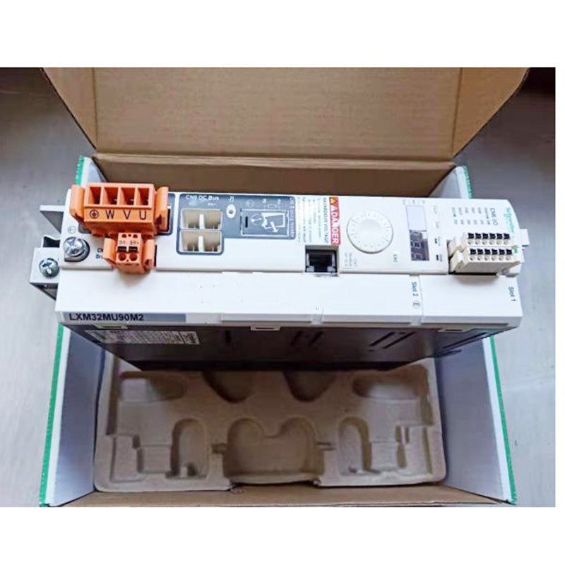 Schneider Electric LXM32MU90M2 Lexium 32 Servo Drive