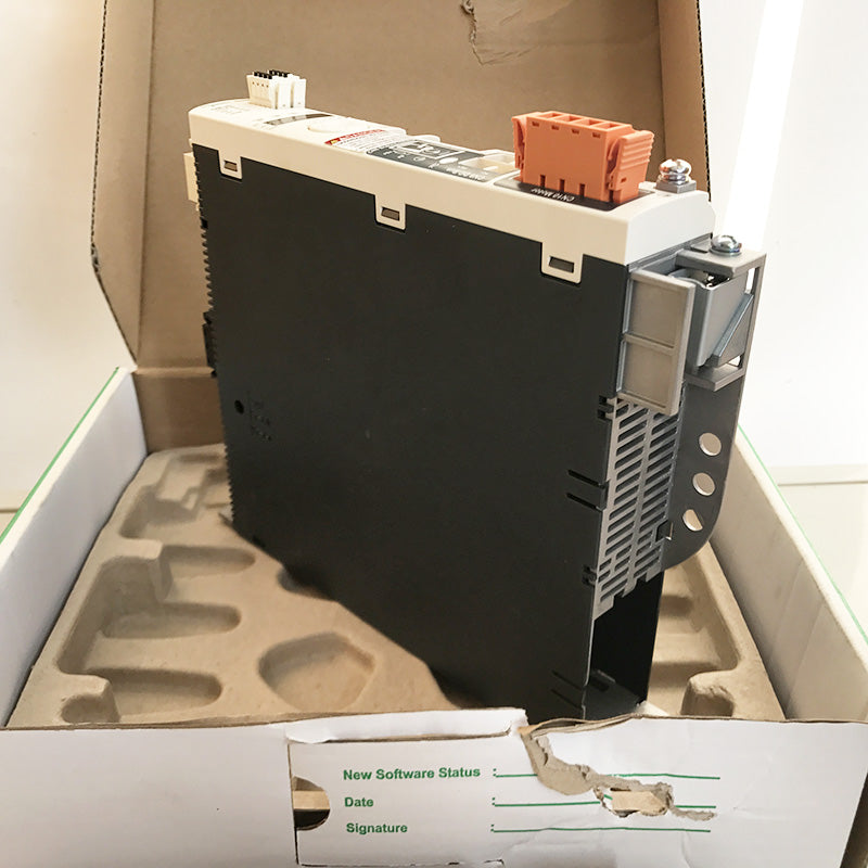 Schneider Electric LXM32SU45M2 Lexium 32 Servo Drive