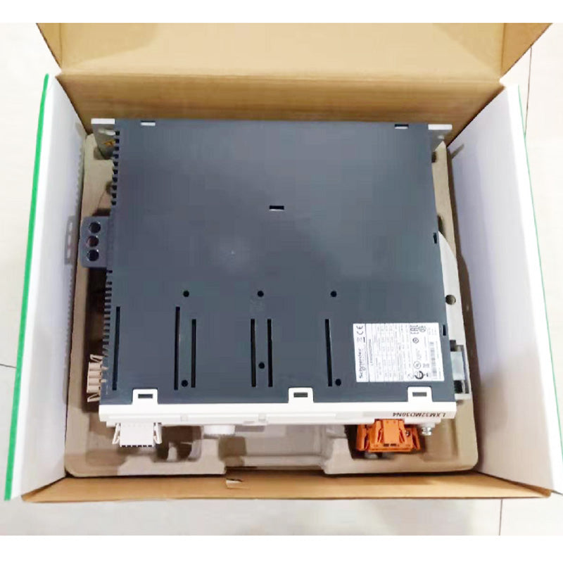 Schneider Electric LXM32SU90M2 Lexium 32 Servo Drive