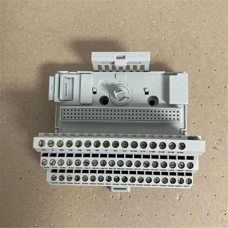 Allen Bradley 1794-TB32 Terminal Base