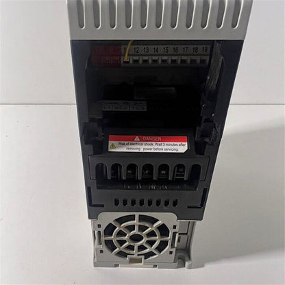 Allen Bradley 25B-A2P5N114  AC Drive